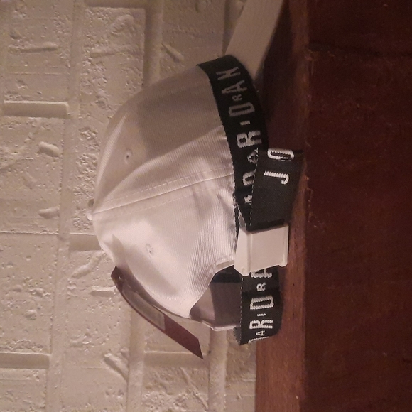 Jordan hat - Picture 3 of 4